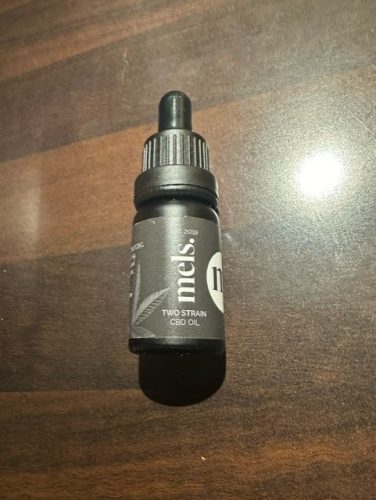 Click to view full screen FIVE STRAIN CBD OIL 20% photo review