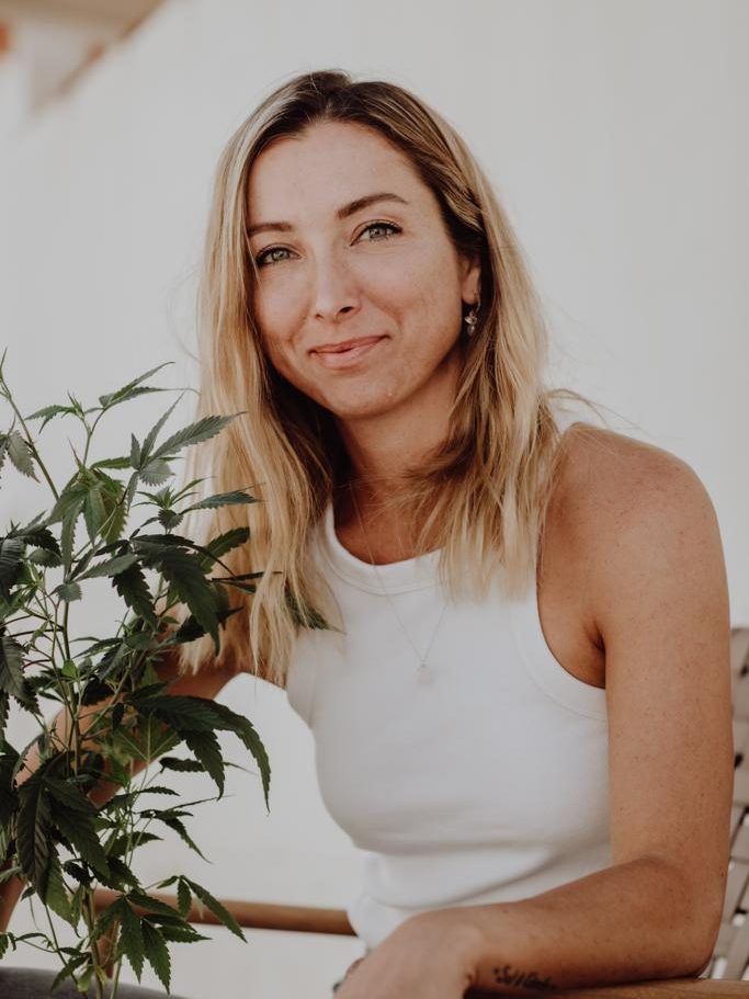 About Melisa Thelwall, MELS CBD oil